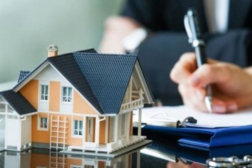 Судове визнання права власності на спадкове майно.