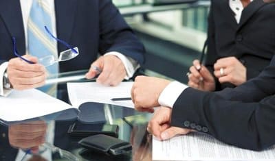Представництво інтересів в судових та нотаріальних органах